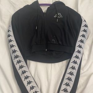 Cropped kappa jacket(stain bottom) size small
